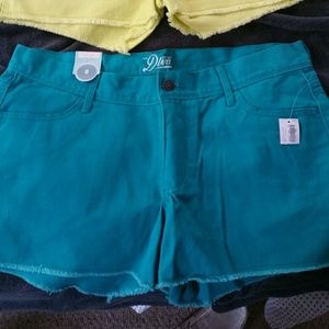 Women's size 8 cut off shorts